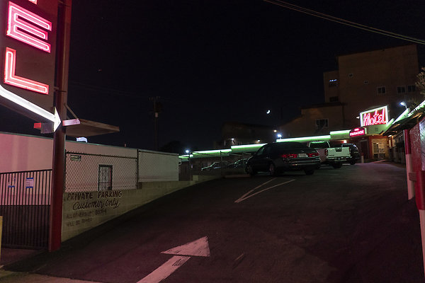 Paradise Motel Night20180914JH004 Paradise Motel Night20180914JH004