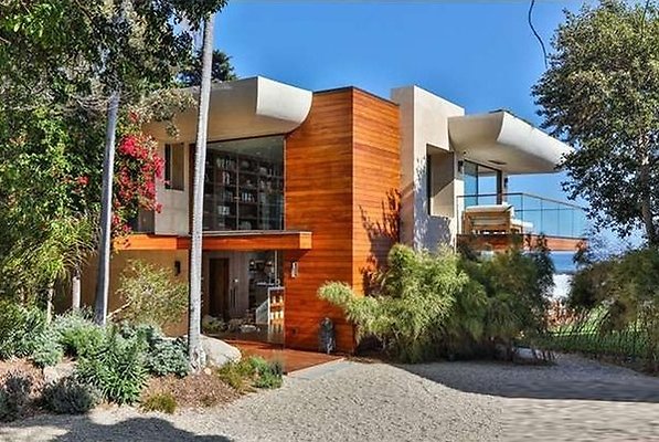 Christiana's Malibu House (Not Cleared) Christiana's Malibu House (Not Cleared)