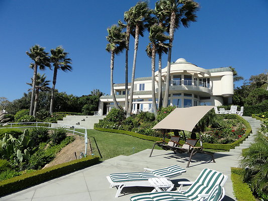 7049 Birdview Ave  - Malibu (S. Feinberg)