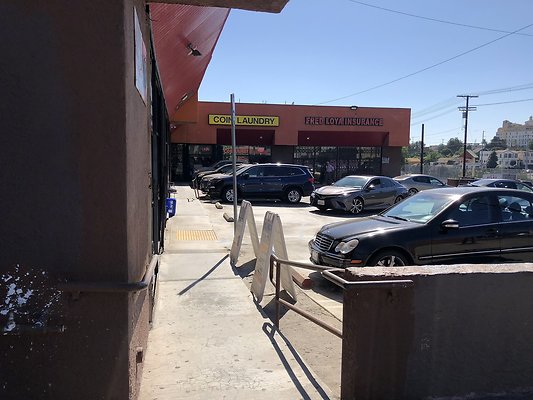 Stripmall Church20180929JTRK006