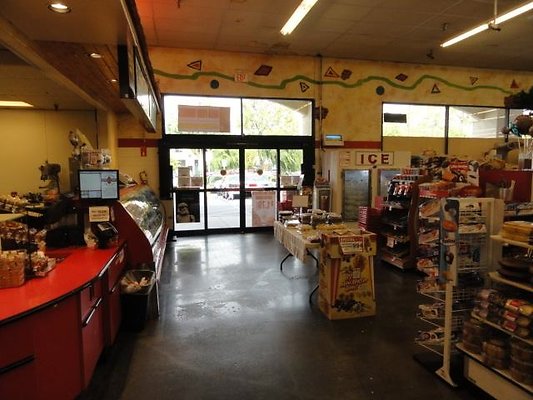 DSC04711 - POV from Top of Condiment Aisle of westside door entrance DSC04711 - POV from Top of Condiment Aisle of westside door entrance