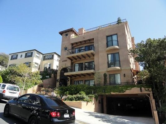 Linda's Condo - (Westwood) Linda's Condo - (Westwood)